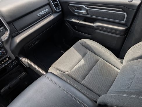 Used 2020 RAM 1500 Big Horn AWD/4WD image 11