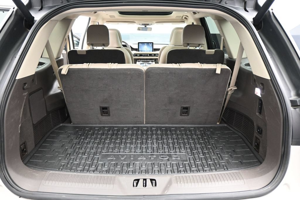 Used 2021 Lincoln Aviator Reserve w/ Equipment Group 202A AWD/4WD image 34