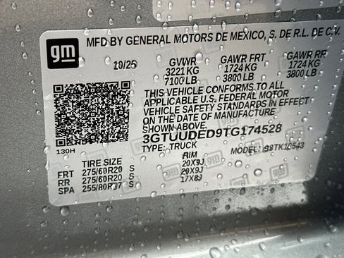 New 2026 GMC Sierra 1500 SLT image 23