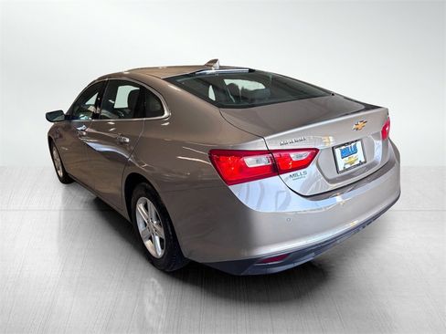 Used 2024 Chevrolet Malibu LT image 7