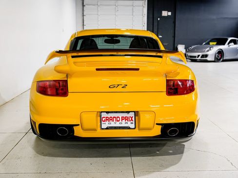 Used 2008 Porsche 911 GT2 RWD image 4