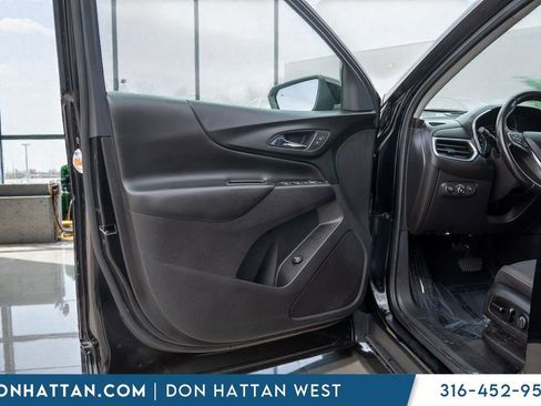 Used 2020 Chevrolet Equinox LT w/ Driver Convenience Package image 13