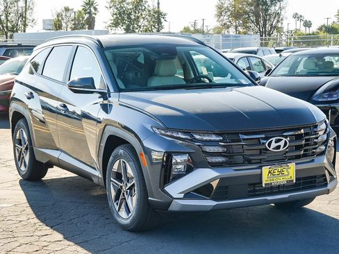 New 2026 Hyundai Tucson SEL image 3