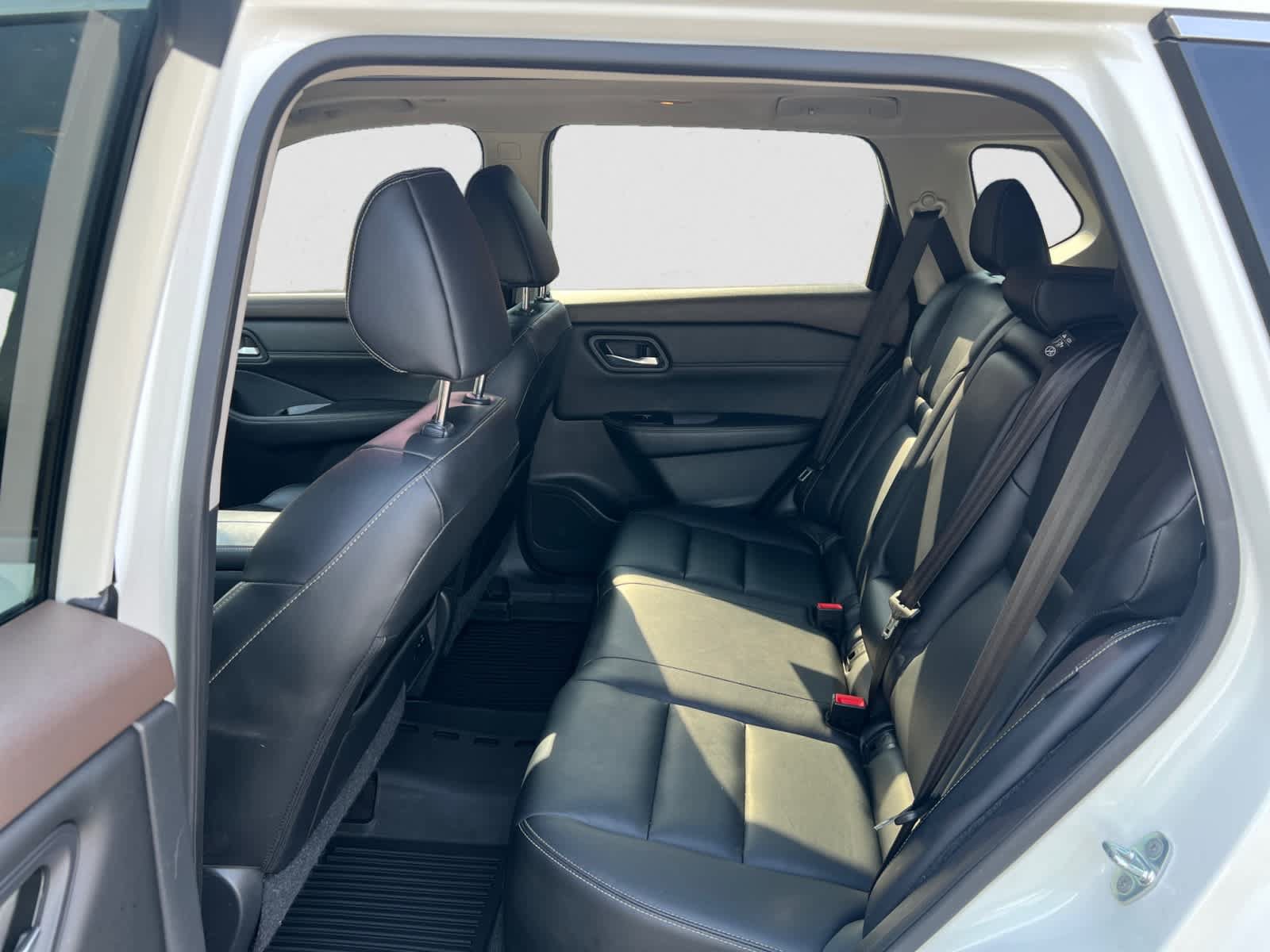 Certified 2022 Nissan Rogue SL FWD image 11
