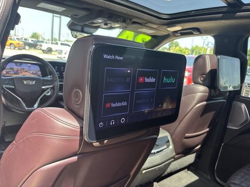 Used 2023 Cadillac Escalade Premium Luxury Platinum AWD/4WD image 19