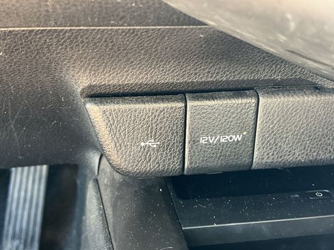 Used 2022 Toyota Camry XSE AWD/4WD image 28