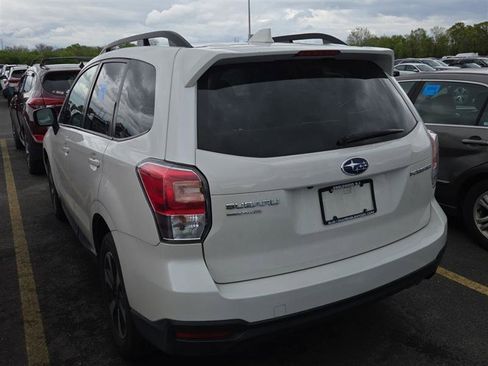 Used 2018 Subaru Forester 2.5i Premium w/ All-Weather Package AWD/4WD image 8