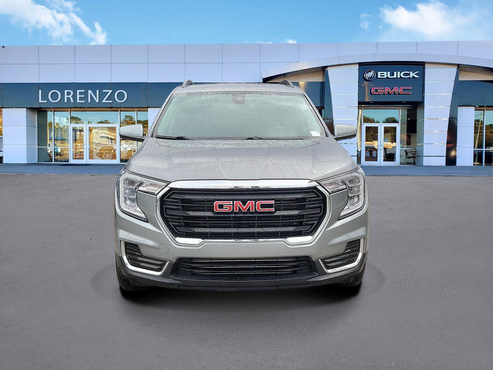 Used 2023 GMC Terrain SLE w/ Driver Convenience Package FWD image 2