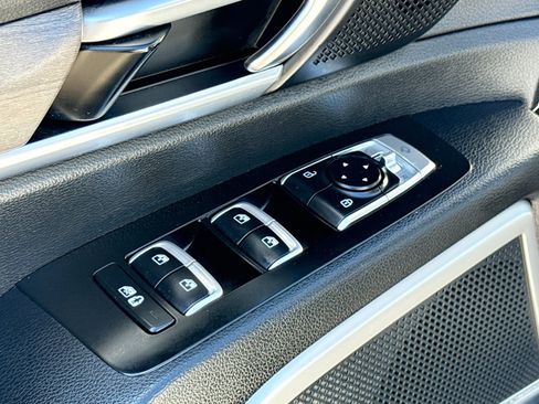 Used 2021 Kia Telluride EX w/ EX Premium Package AWD/4WD image 8