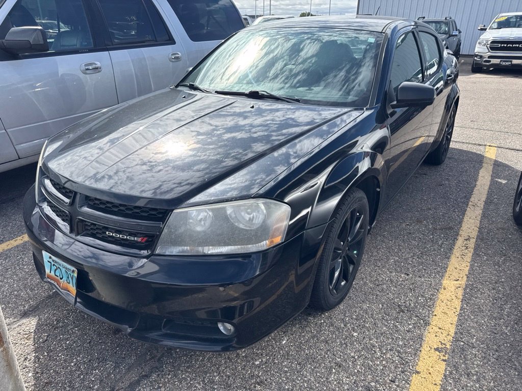 Used 2013 Dodge Avenger SXT w/ Blacktop Pkg FWD image 3
