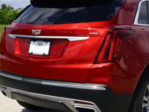 Used 2023 Cadillac XT5 Premium Luxury FWD image 11