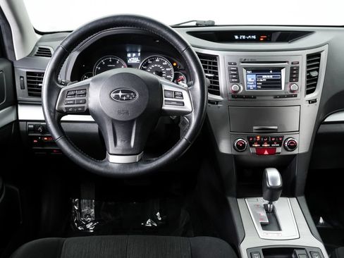 Used 2014 Subaru Outback 2.5i Premium AWD/4WD image 16
