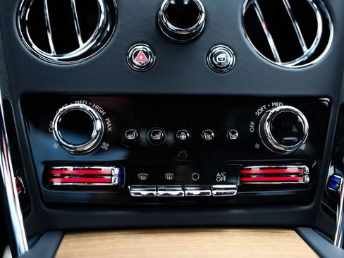 New 2026 Rolls-Royce Cullinan AWD/4WD image 40