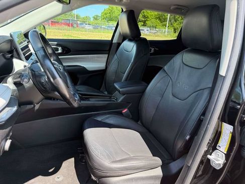Used 2022 Jeep Compass Limited AWD/4WD image 17