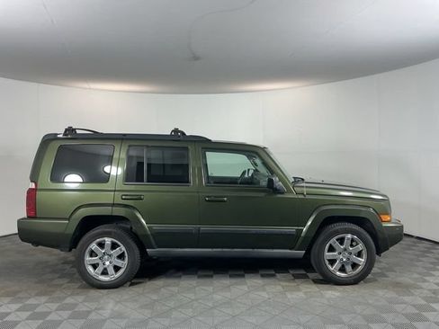 Used 2007 Jeep Commander Sport AWD/4WD image 4