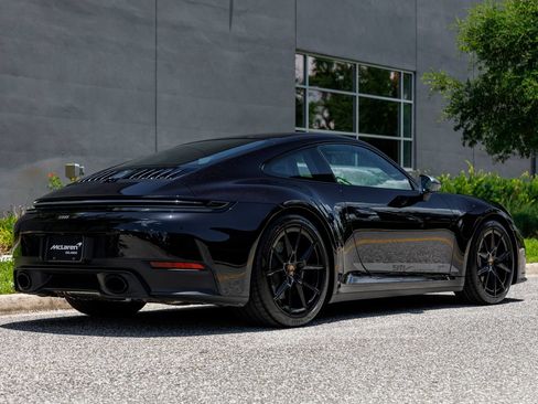 Used 2026 Porsche 911 Carrera T RWD image 8