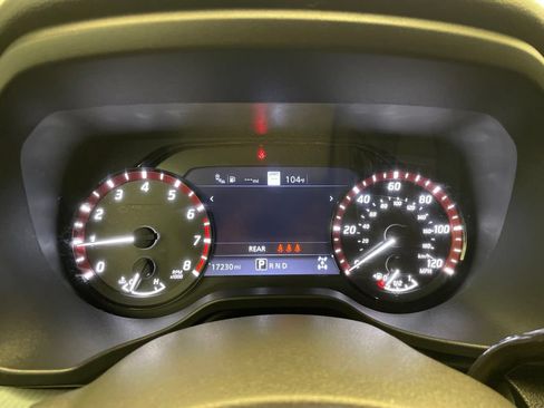 Used 2024 Nissan Titan PRO-4X w/ Pro-4x Utility Package AWD/4WD image 13