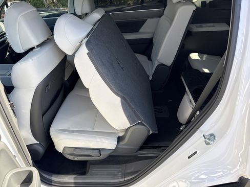 Used 2026 Hyundai Santa Fe SE image 14