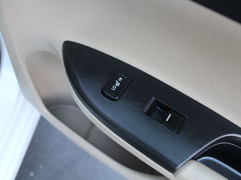 Used 2017 Honda Accord Touring image 28