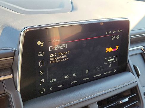 Used 2023 GMC Yukon SLT image 16