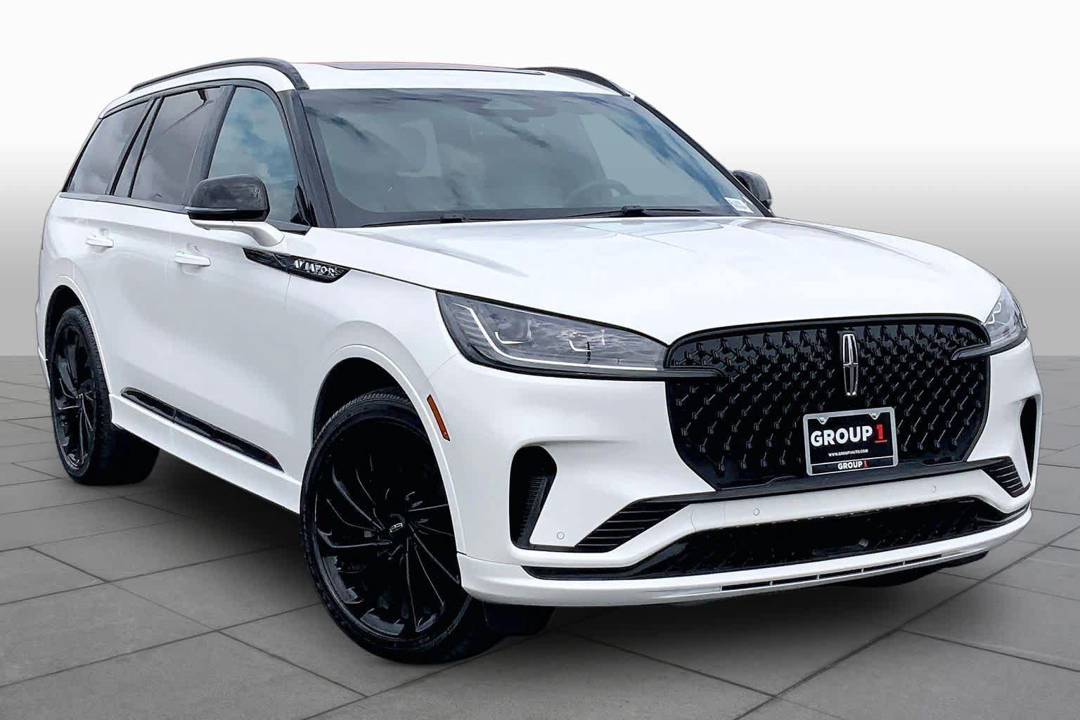 Used 2025 Lincoln Aviator Reserve w/ Jet Appearance Package AWD/4WD image 3