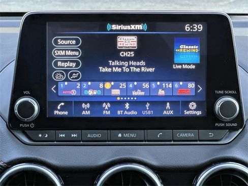 Used 2023 Nissan Sentra SR w/ SR Premium Package image 3