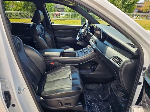 Used 2020 Hyundai Palisade Limited w/ Winter Weather Package AWD/4WD image 11