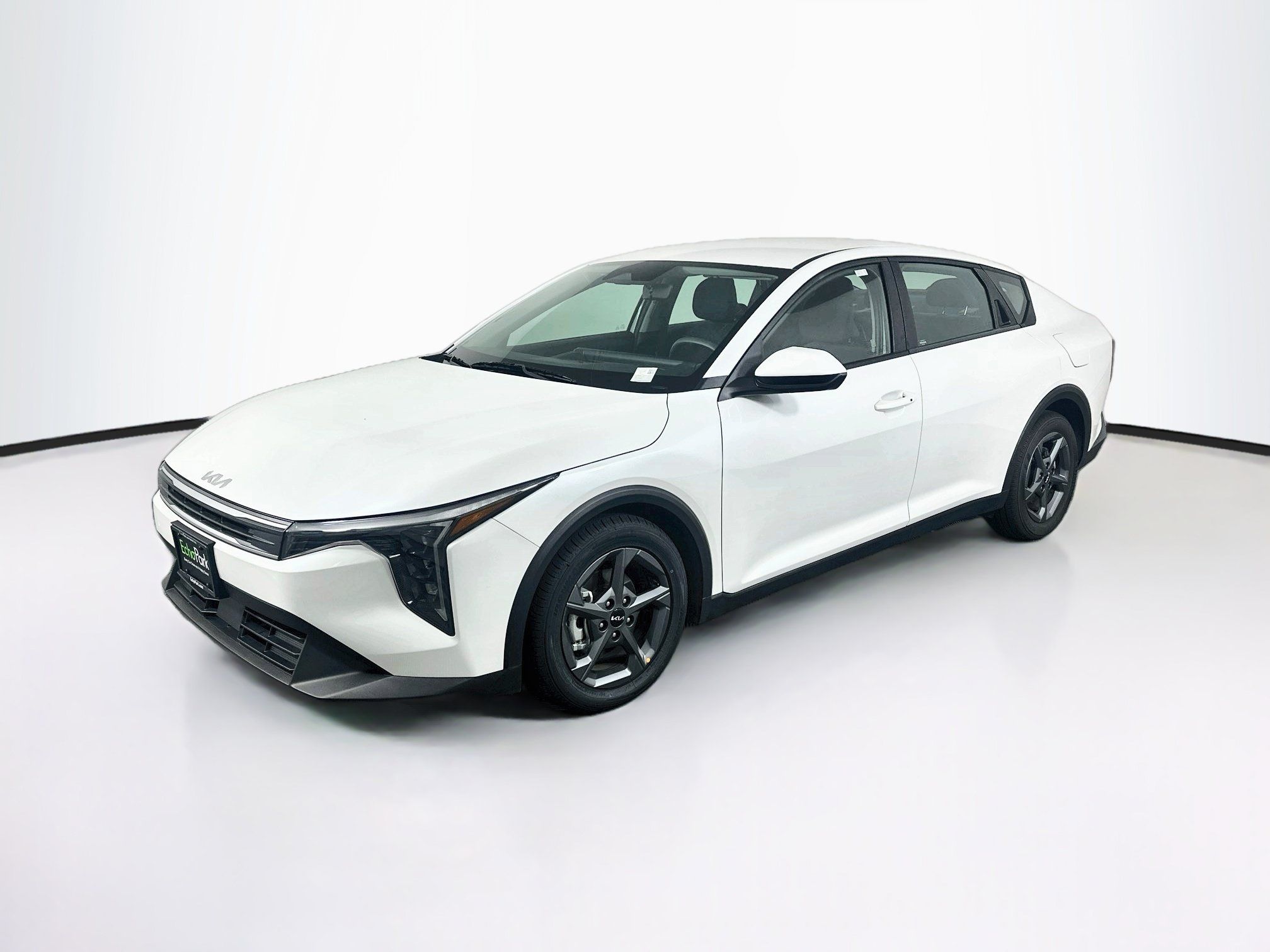 Used 2026 Kia K4 FWD image 3