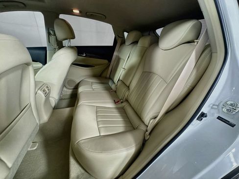 Used 2017 INFINITI QX50 2WD w/ Deluxe Touring Package image 32