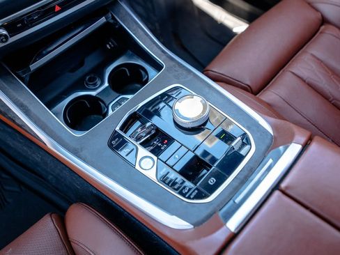 Certified 2024 BMW X7 M60i w/ Executive Package AWD/4WD image 27