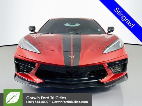 Used 2021 Chevrolet Corvette Stingray Preferred Cpe w/ Z51 Performance Package RWD image 4