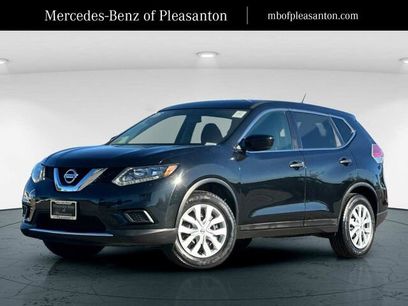 Used 2016 Nissan Rogue S w/ S Family Package