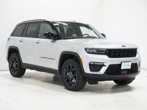 New 2025 Jeep Grand Cherokee Limited image 4