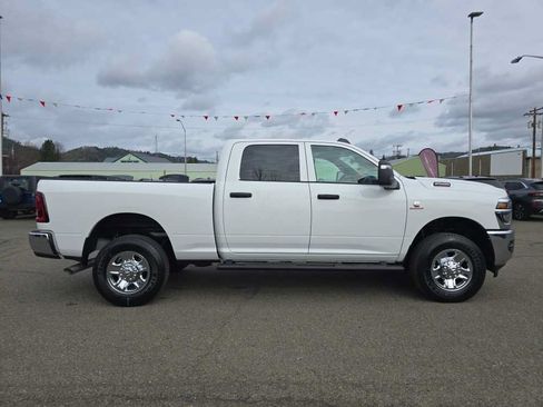 New 2026 RAM 2500 Tradesman AWD/4WD image 6