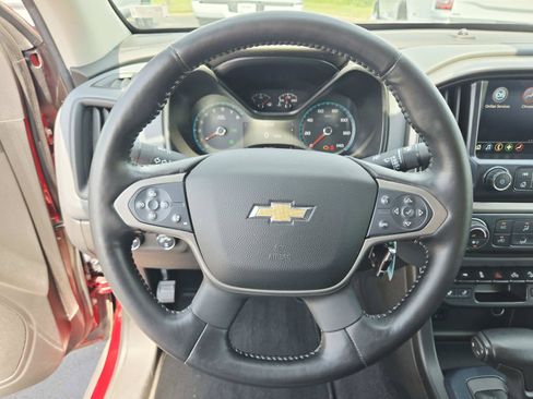 Used 2019 Chevrolet Colorado Z71 AWD/4WD image 22