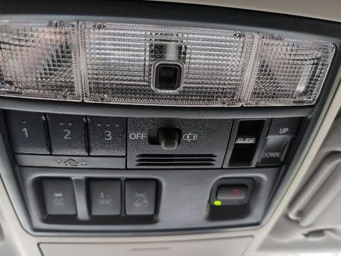 Used 2023 Toyota 4Runner Limited image 20