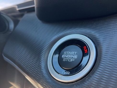 Used 2024 Jeep Grand Cherokee Altitude image 21