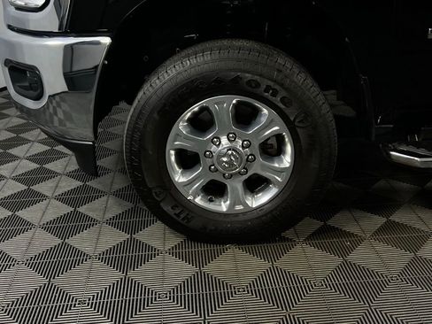Used 2024 RAM 2500 Big Horn w/ Bed Utility Group image 9