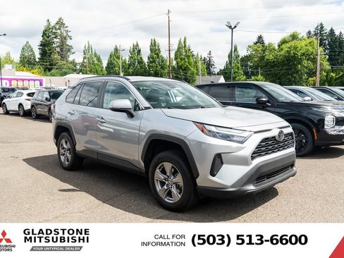 Used 2023 Toyota RAV4 XLE AWD/4WD image 27