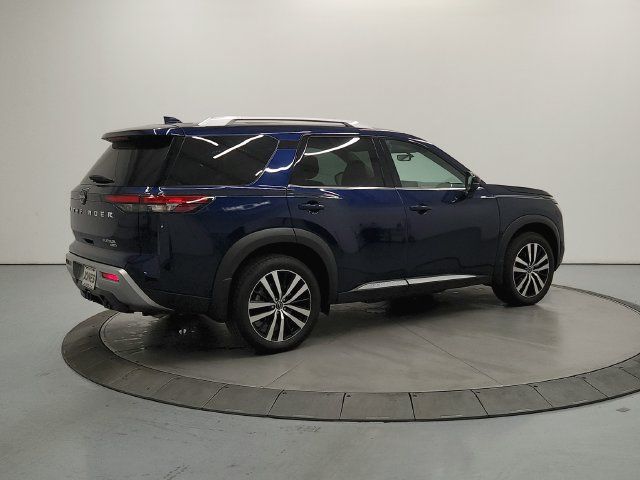 Used 2025 Nissan Pathfinder Platinum w/ Cargo Package AWD/4WD image 8