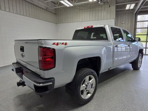 Used 2019 Chevrolet Silverado 2500 W/T w/ Snow Plow Prep Package AWD/4WD image 7