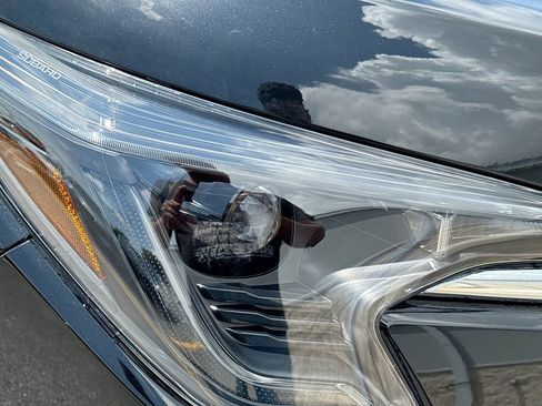 Certified 2025 Subaru Ascent Limited image 44