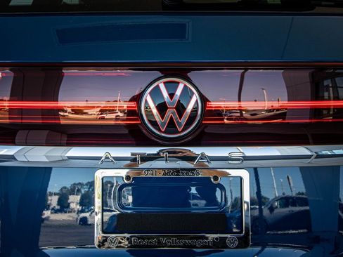 New 2026 Volkswagen Atlas SE image 16