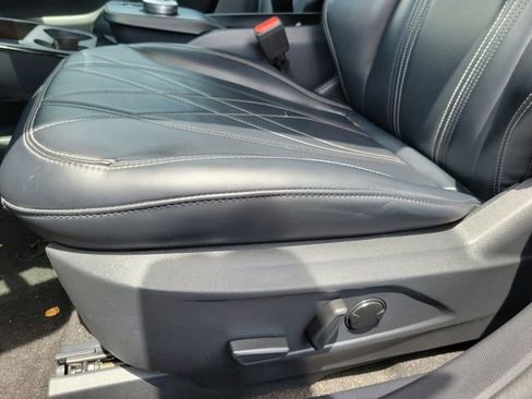 Used 2024 Ford Mustang Mach-E Select image 17