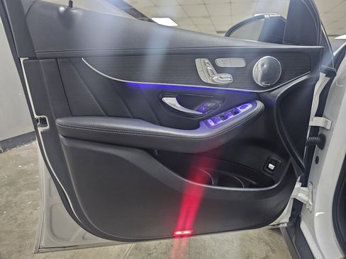 Used 2020 Mercedes-Benz GLC 300 GLC 300 Coupe image 11