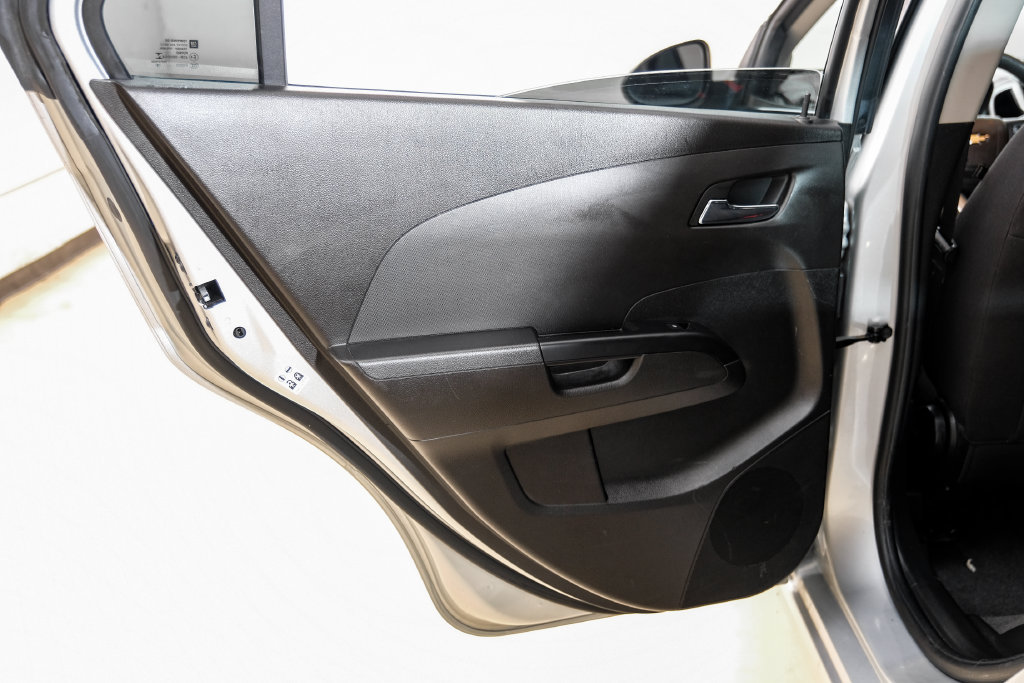 Used 2020 Chevrolet Sonic LT FWD image 53