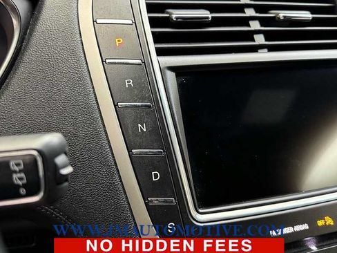 Used 2019 Lincoln Nautilus Reserve AWD/4WD image 31