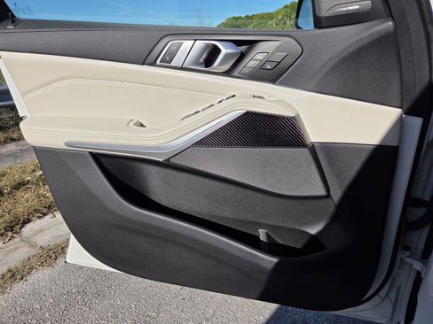 Used 2022 BMW X5 M50i w/ Executive Package image 16