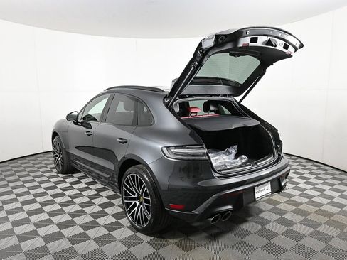 New 2026 Porsche Macan GTS image 36