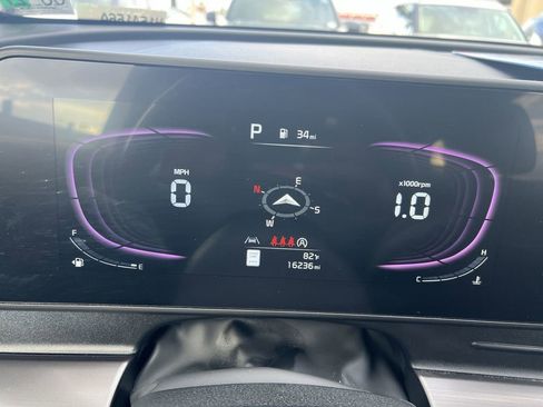 Used 2023 Kia Sportage EX image 10